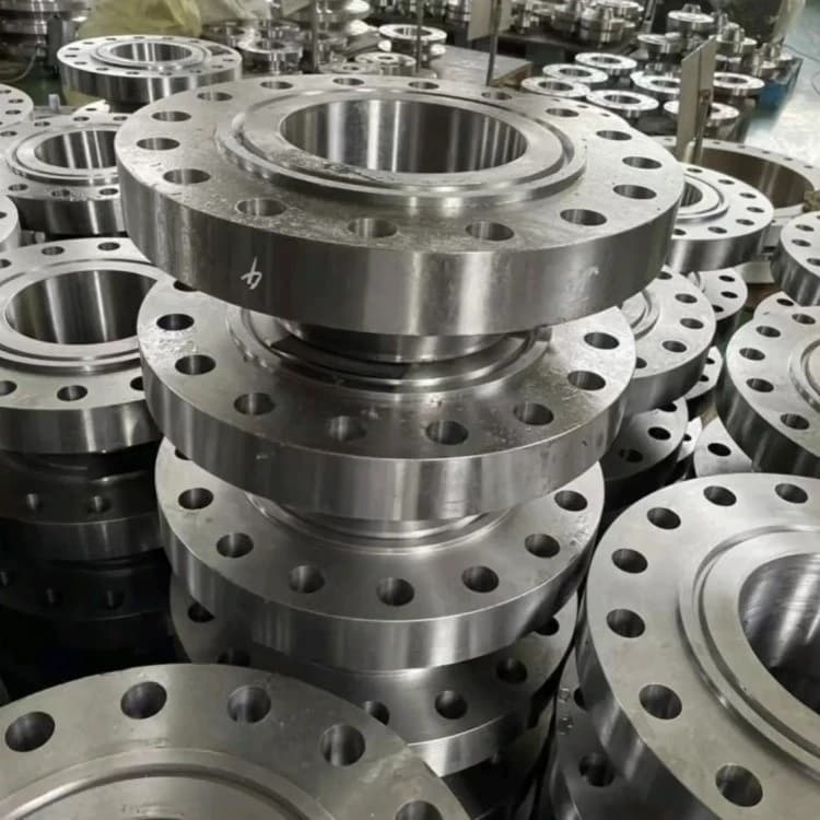 2500# 8インチ高圧フランジをベトナムの石油化学発電所へ出荷