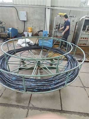 高圧ゴムホースおよび付属品をベトナムへ出荷
