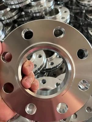 1万個のステンレス鋼317フランジがオーストラリアへ出荷されました。